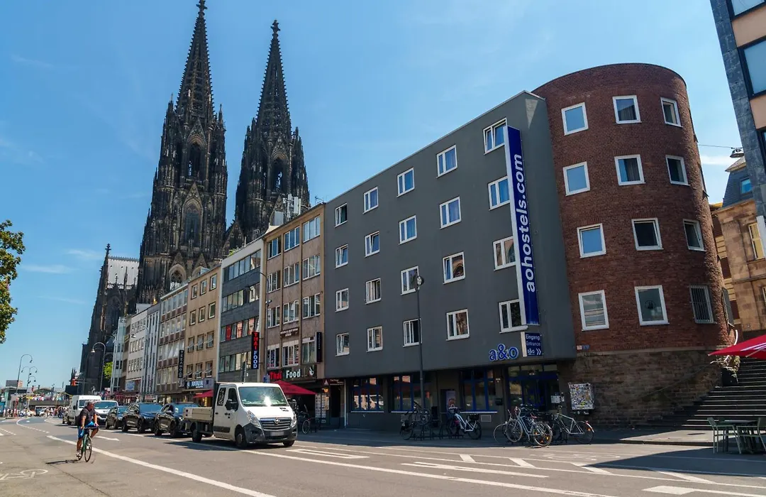 A&O Koeln Dom-1